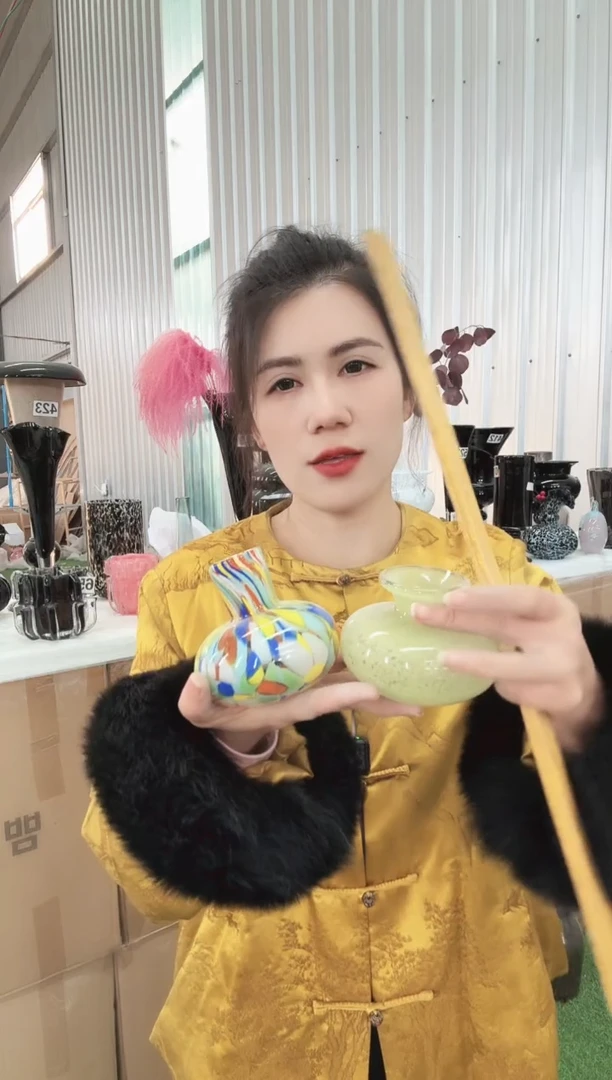 308直播玻璃花瓶