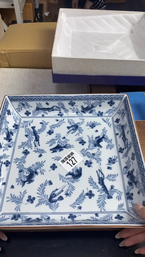 【闪购商品】瓷片隆莲瓷器欢迎大家