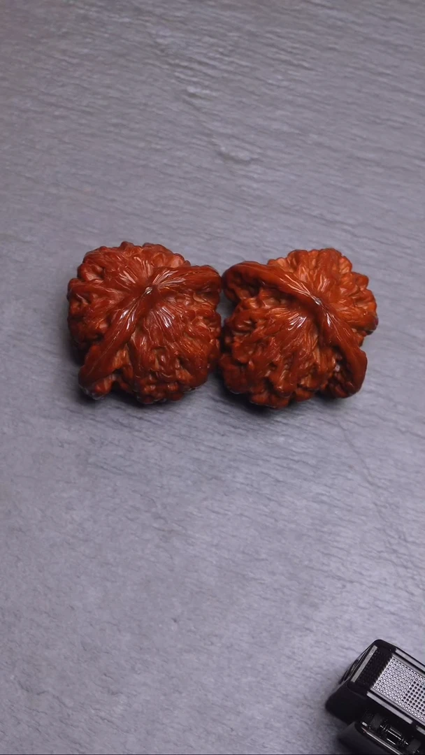 【闪购商品】橄榄核吊坠虎头核桃回血