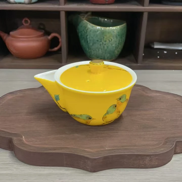 九谷青郊岫岩鸟宝瓶手抓壶