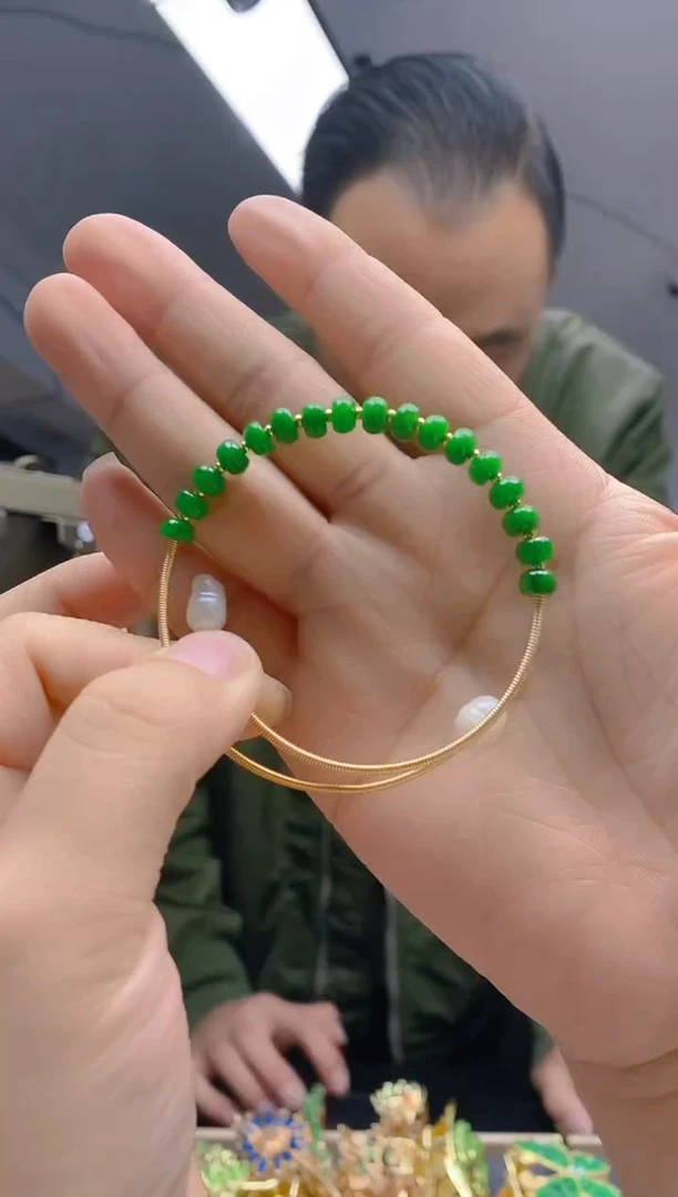 【闪购商品】翡翠耳饰合金58翡翠手镯