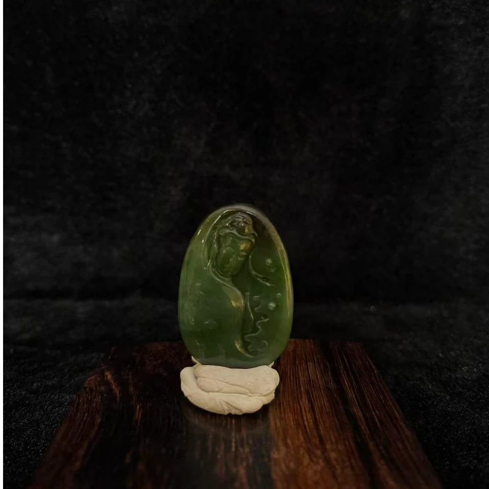 lot017 NYMZ0046 和田玉红皮碧玉观音挂坠