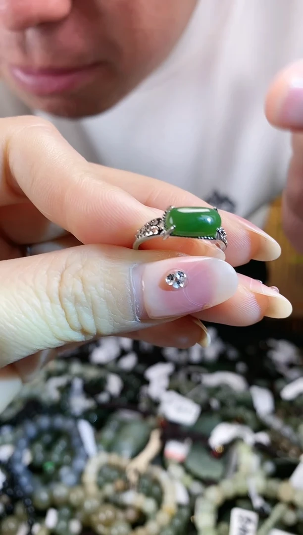 【闪购商品】和田玉颈饰未镶嵌多样性发货，拍一发一