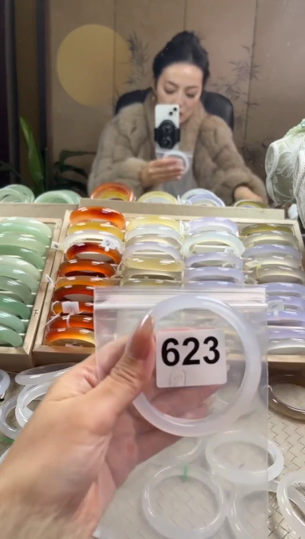 手镯玛瑙/玉髓未镶嵌623