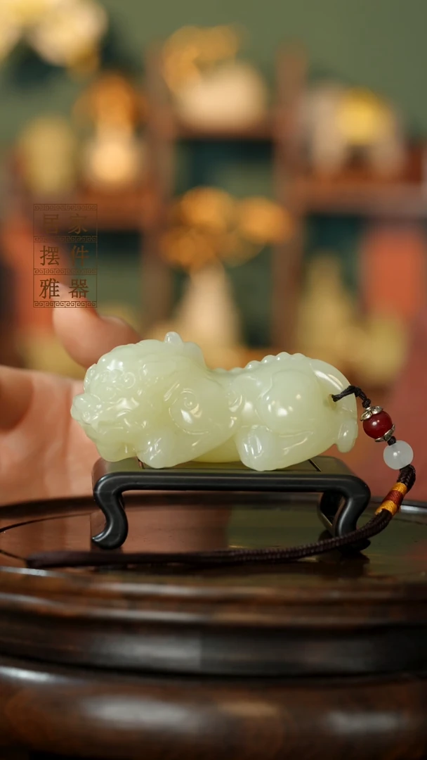 玉《吞金貔貅》摆件