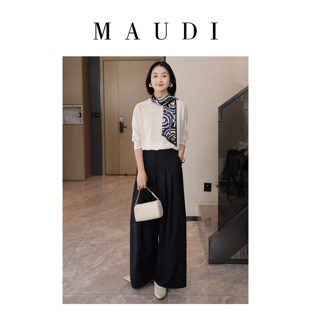 MAUDI新白月光新款通勤小众高级感上衣女醋酸蝙蝠袖薄款长袖8127