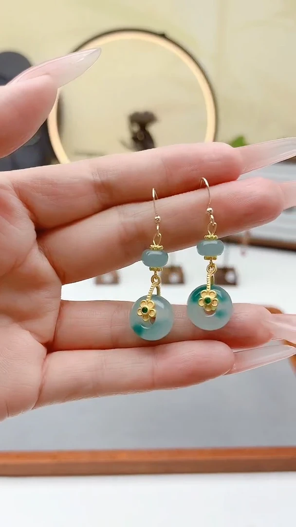 未镶嵌石英质玉（天山翠）耳饰00面包扣金色蓝水