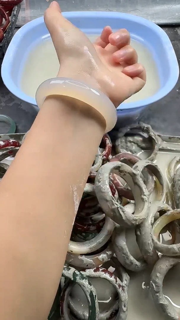 手镯玛瑙/玉髓未镶嵌13