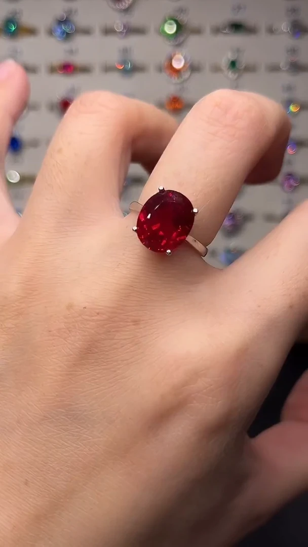 10克拉红宝石（处理）欧美风戒指