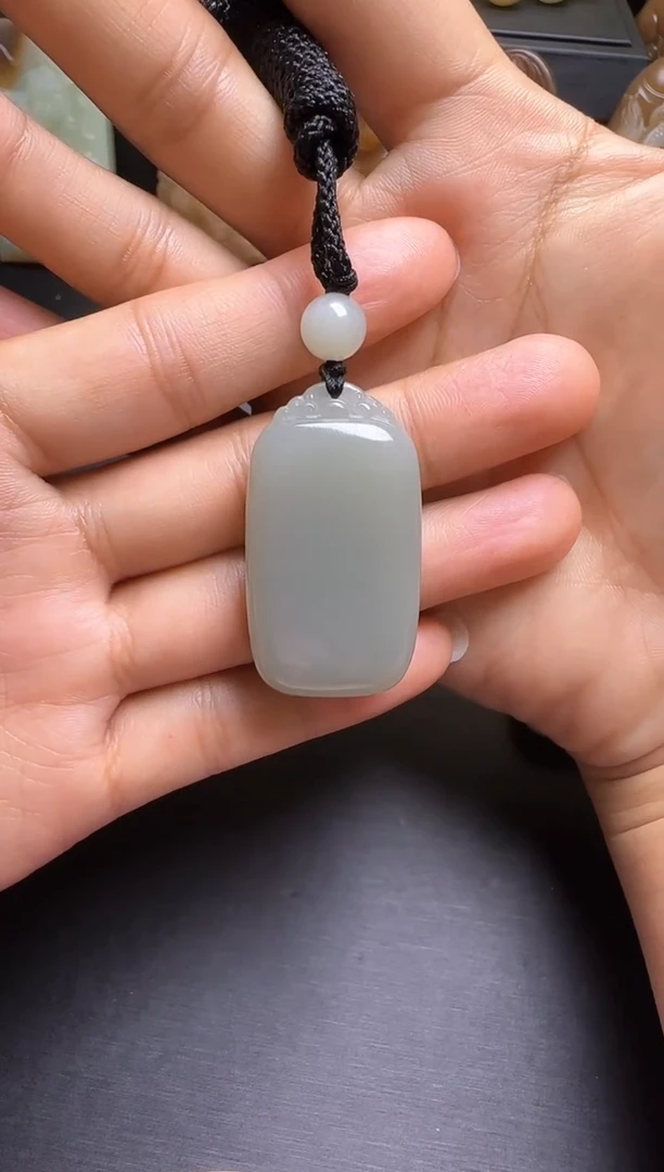 【闪购商品】和田玉颈饰未镶嵌新疆和田玉近矿无事牌