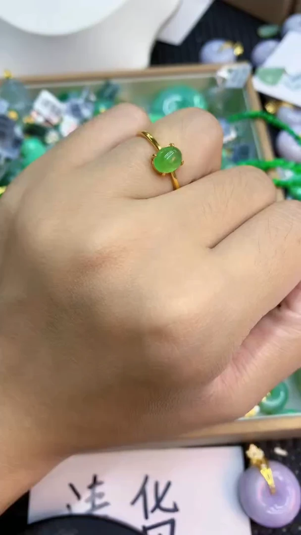 颈饰未镶嵌翡翠1