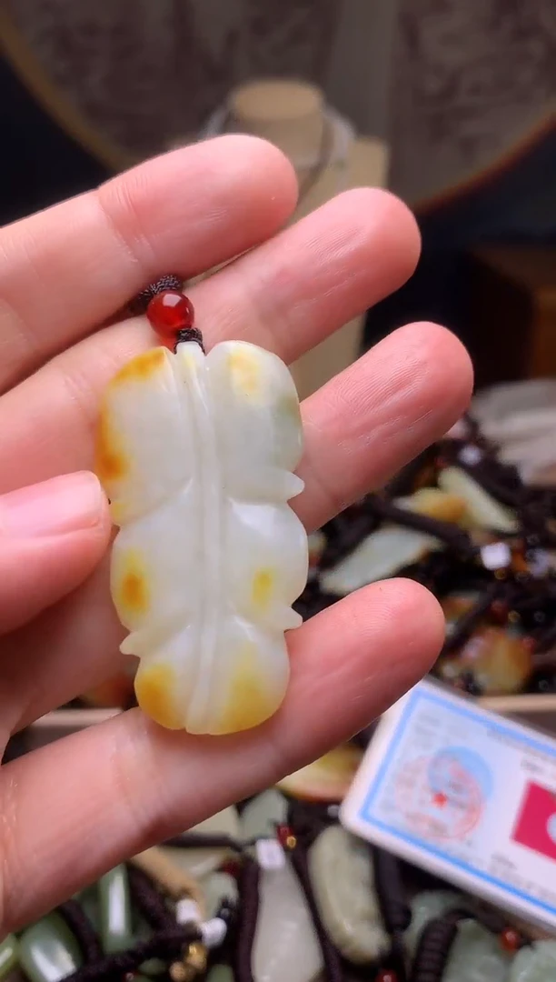 颈饰未镶嵌和田玉新疆料青海料清水和田玉吊坠