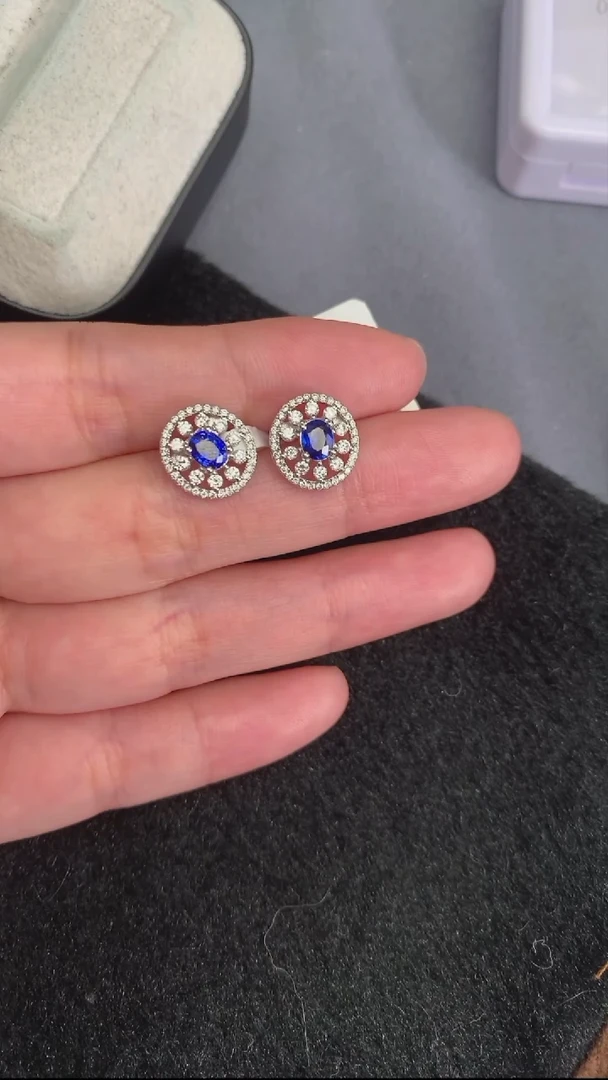 【闪购商品】蓝宝石耳饰18K金镶嵌0.8ct