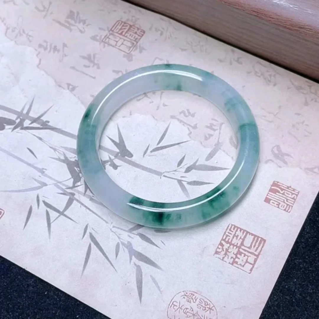 小美甄选【 晴川绿漪手镯】精美打造时尚经典百搭轻奢琉璃手镯