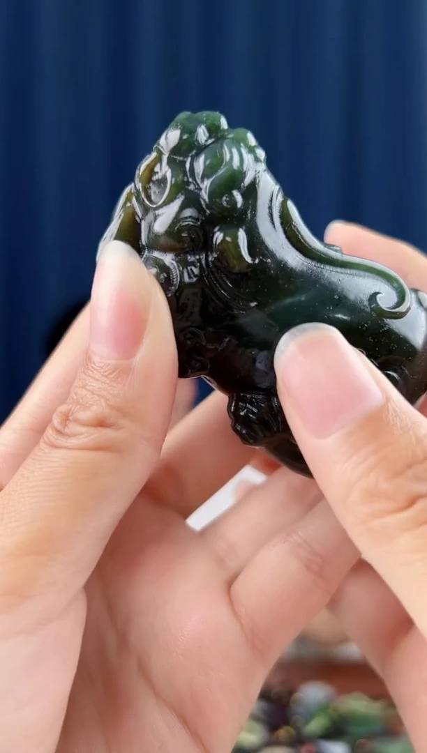 未镶嵌和田玉挂件拍一发一，多样性发货