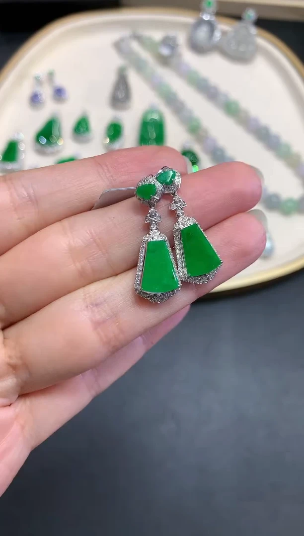 【闪购商品】翡翠耳饰18K金镶嵌Q170|18000