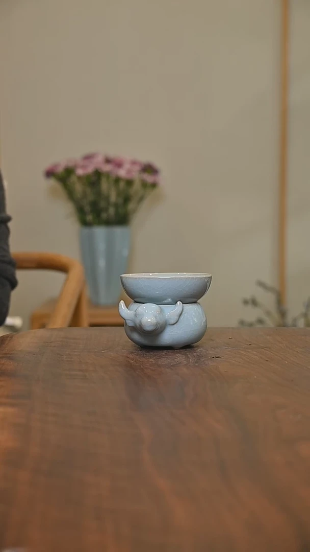 卧牛茶漏 天青 微瑕 朱家汝窑款