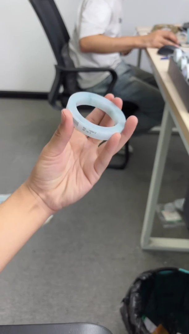 未镶嵌手镯定制翡翠新*儿手镯