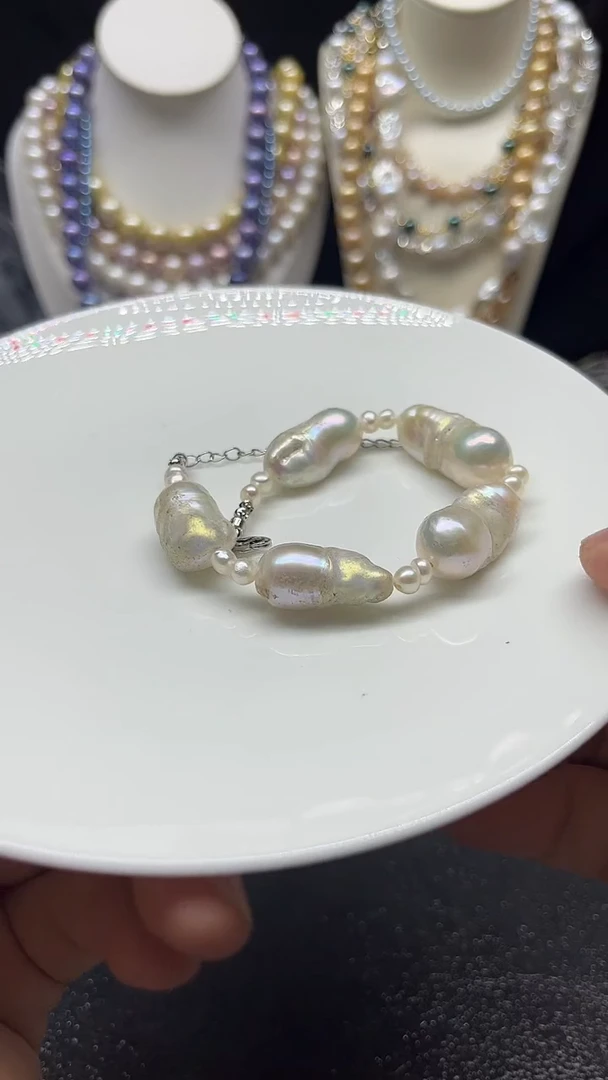 颈饰未镶嵌淡水珍珠多人