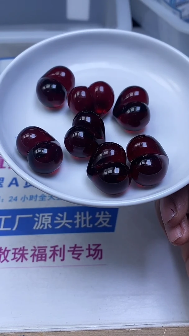 裸石血珀未镶嵌E227 血珀 屁桃26*16mm1个7.8元