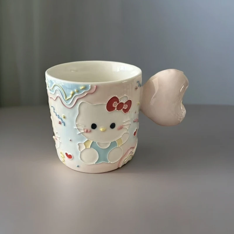 景德镇手绘高温釉下彩 立体釉Kitty爱心手柄杯 A017