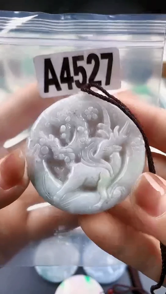 颈饰未镶嵌翡翠天然翡翠吊坠挂件