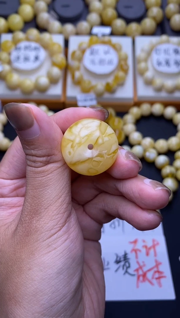 裸石琥珀未镶嵌大小姐珠宝109