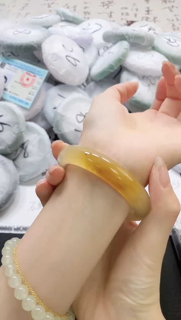 未镶嵌手镯石英质玉163-58