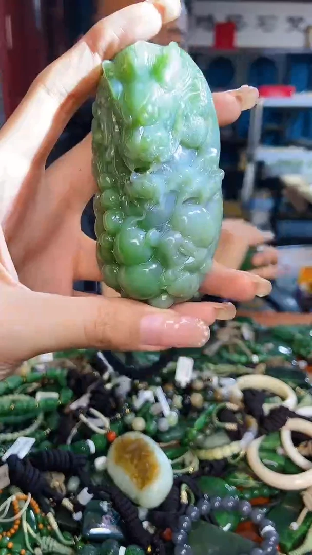 未镶嵌和田玉挂件1