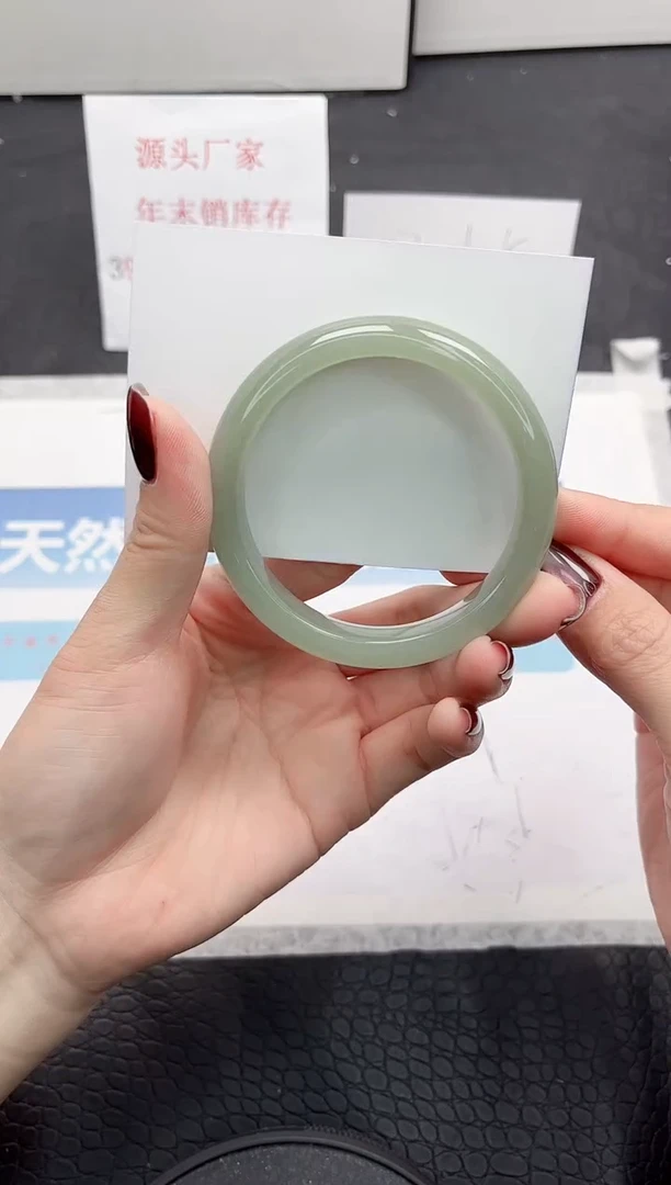 【闪购商品】石英质玉手镯未镶嵌67-54.5