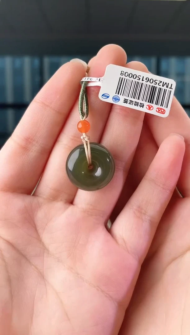 和田玉未镶嵌颈饰扣  xp