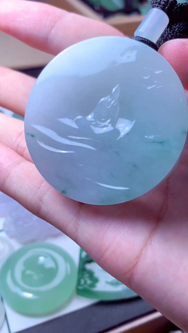 颈饰未镶嵌翡翠天然A货翡翠