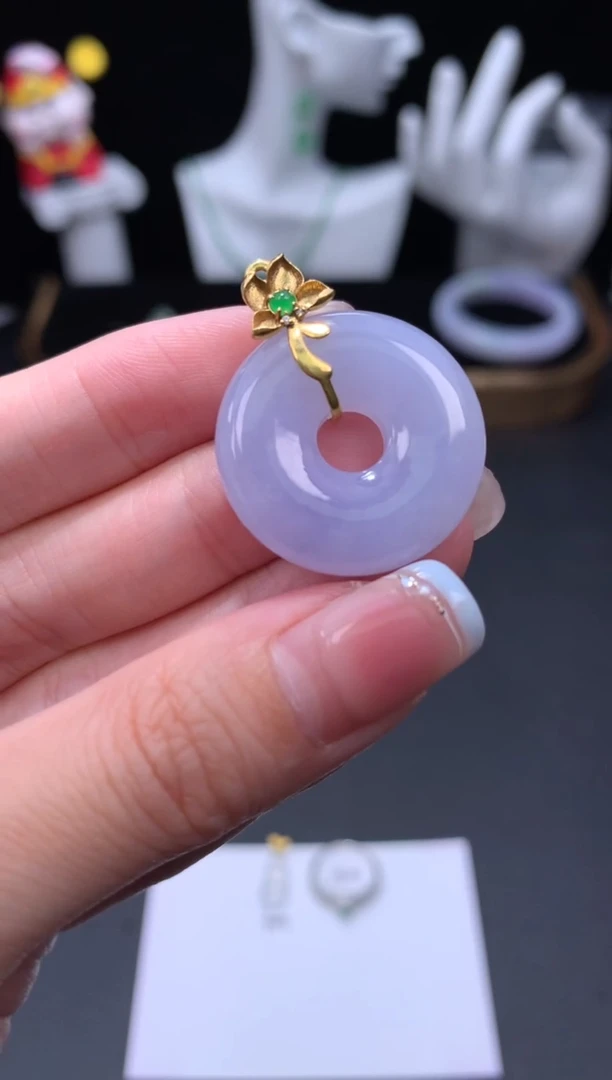 18K金镶嵌定制翡翠48小时鉴赏期 退货不扣服务费