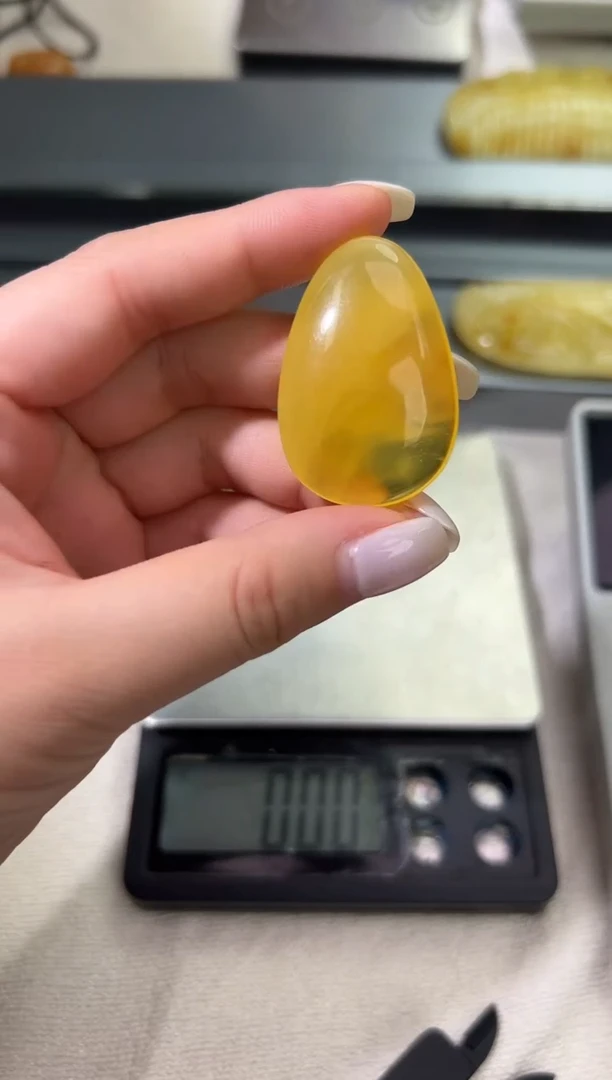 裸石琥珀未镶嵌琥珀蜜蜡吊坠