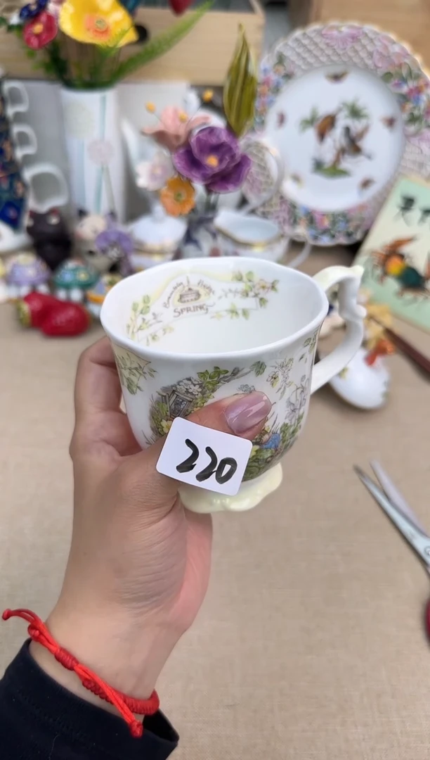 瓷片泡泡家的瓷器真好看