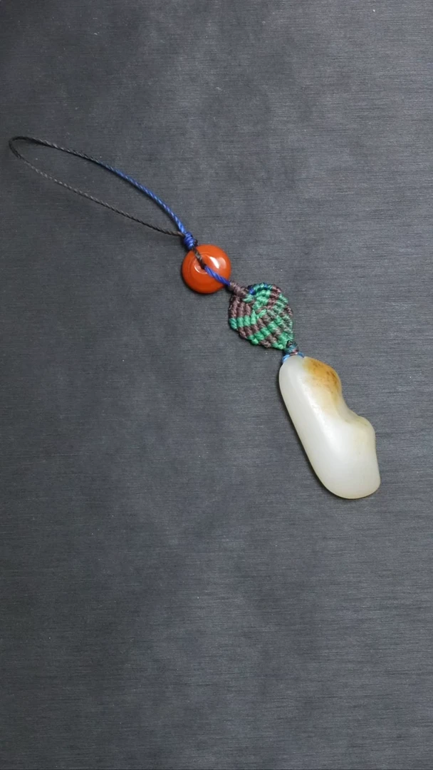 【闪购商品】和田玉吊坠(不含链)未镶嵌6.8克和田玉原石