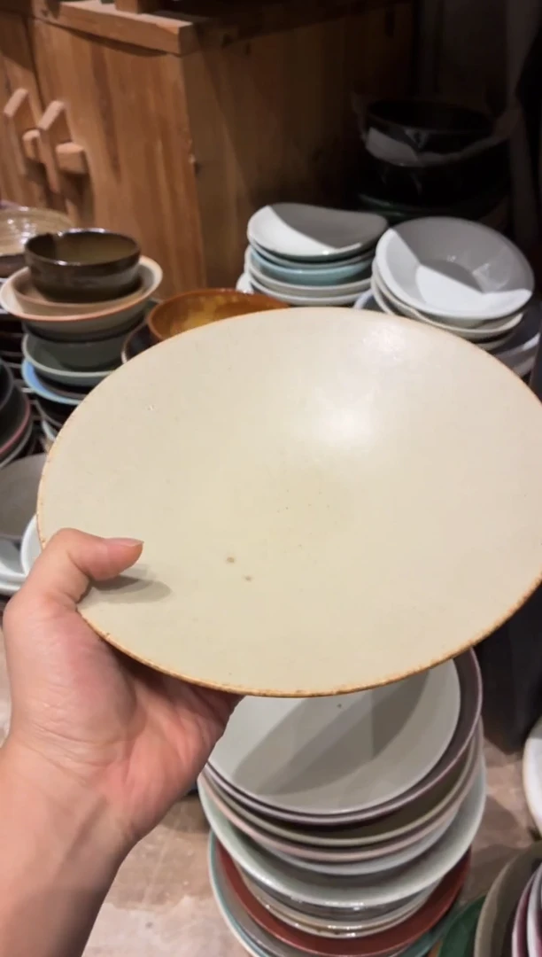 瓷片汪*970微瑕月白斗盘1个