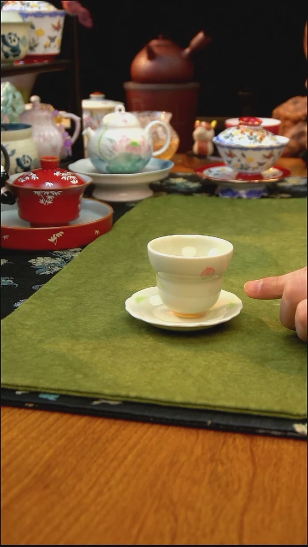 专做手绘和手工茶具的直播间