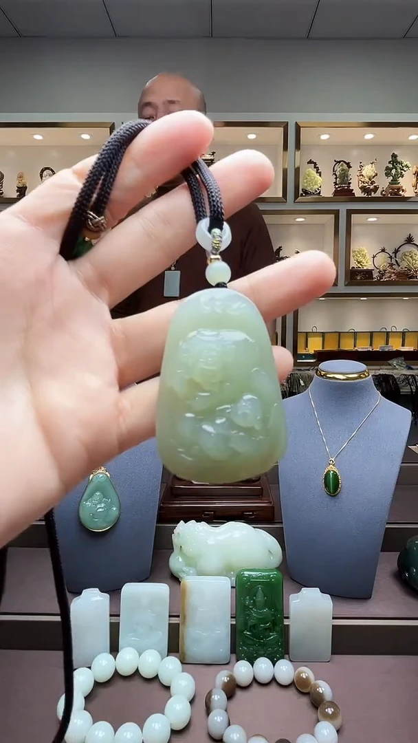 【闪购商品】和田玉颈饰未镶嵌苏