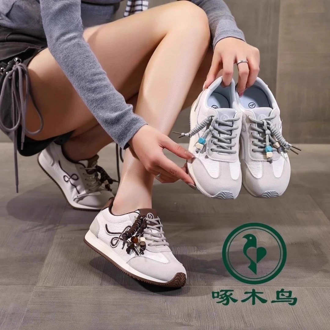 啄木鸟潮牌轻便女士德训鞋2025秋季网红款增高百搭软底运动休闲鞋