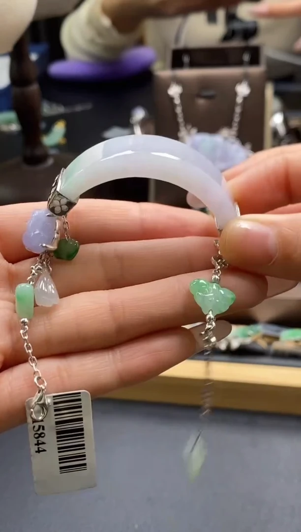 颈饰银S925镶嵌翡翠15844