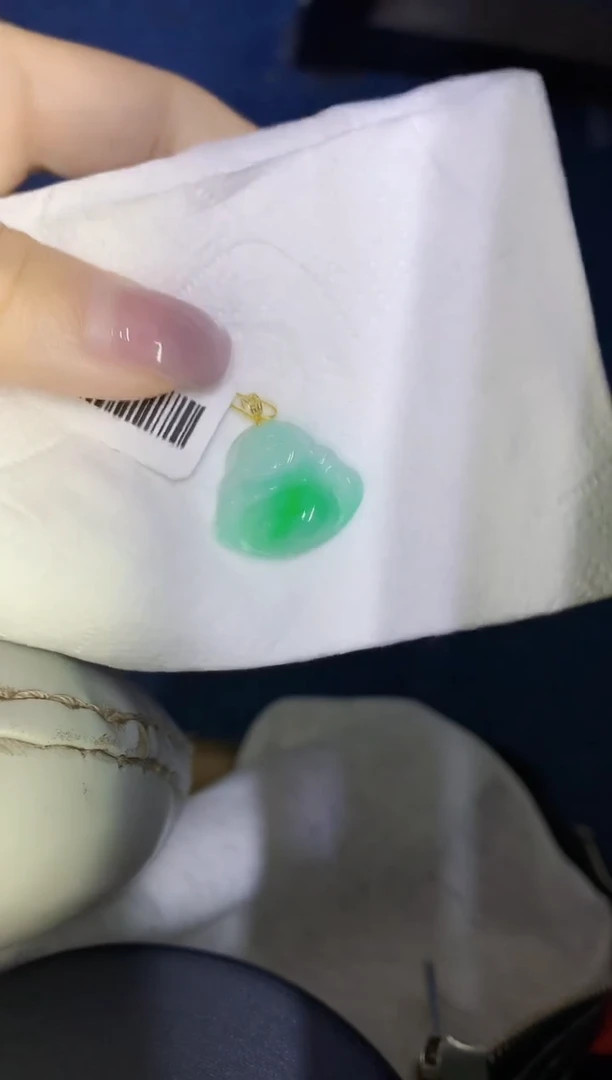 颈饰18K金镶嵌翡翠缅甸天然翡翠A货