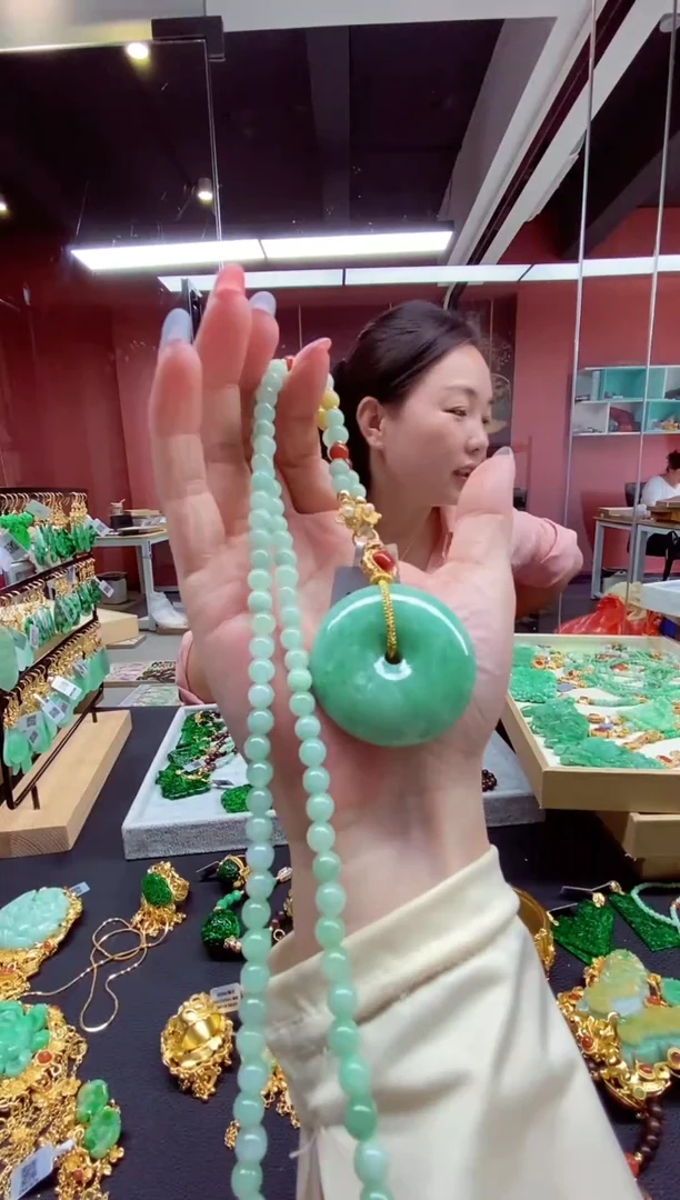 颈饰未镶嵌翡翠翡翠吊坠