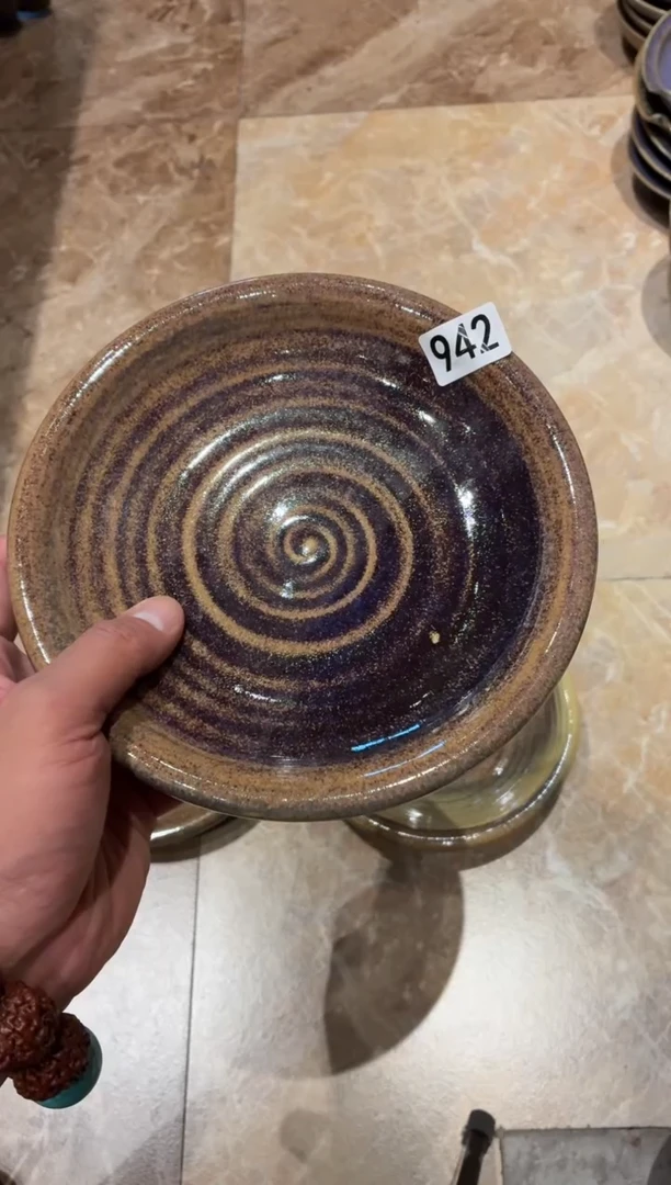 瓷片氵942 微瑕满天星卷边盘1个