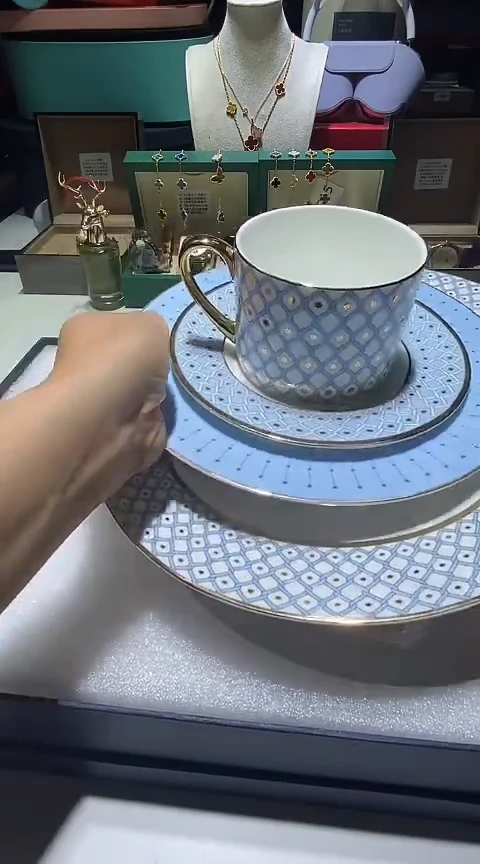 瓷片生活的本意就是开心@@1