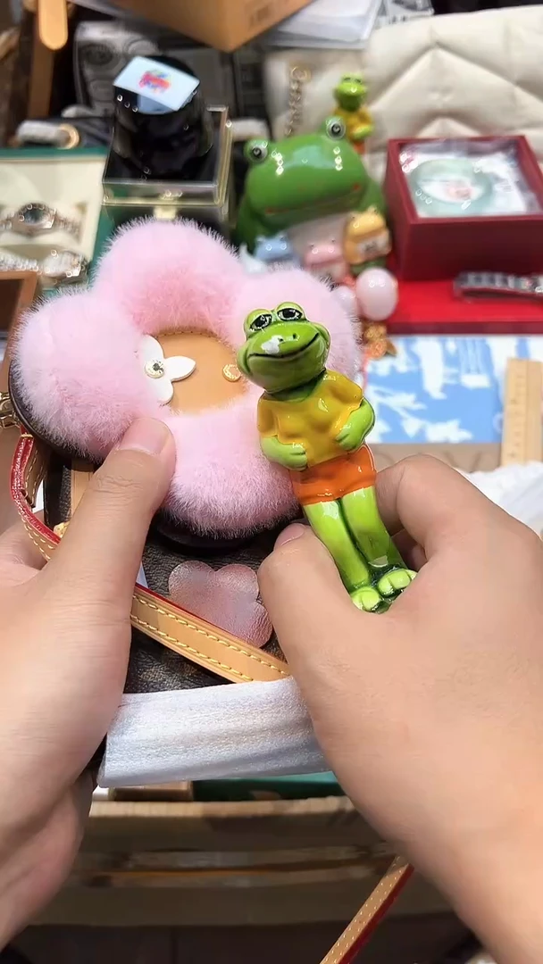 .全球寻宝高端瓷儿