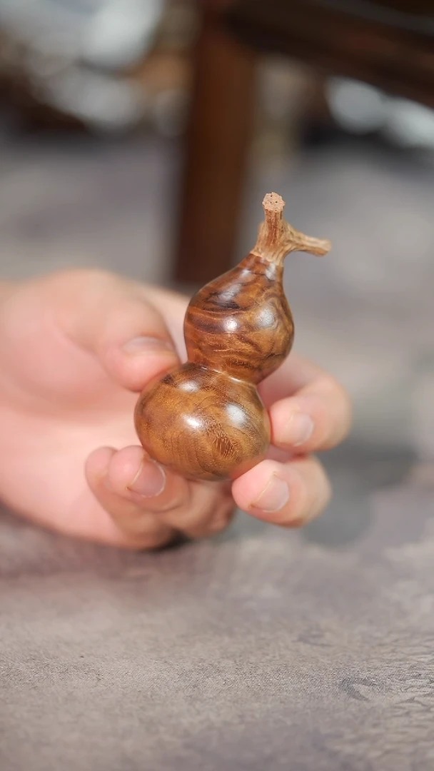 金丝楠088号阴沉满花小葫芦把玩