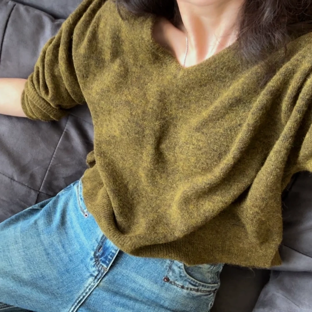 【SHYLOCK FASHION】海外订单羊驼绒超软V领毛衣