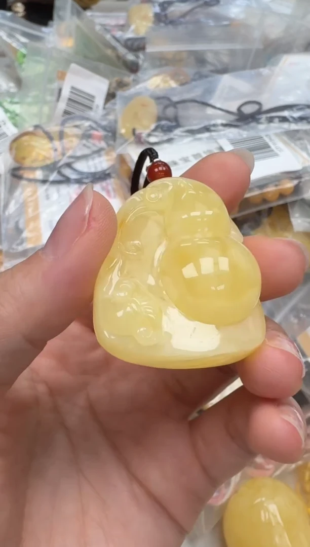 裸石琥珀未镶嵌如图