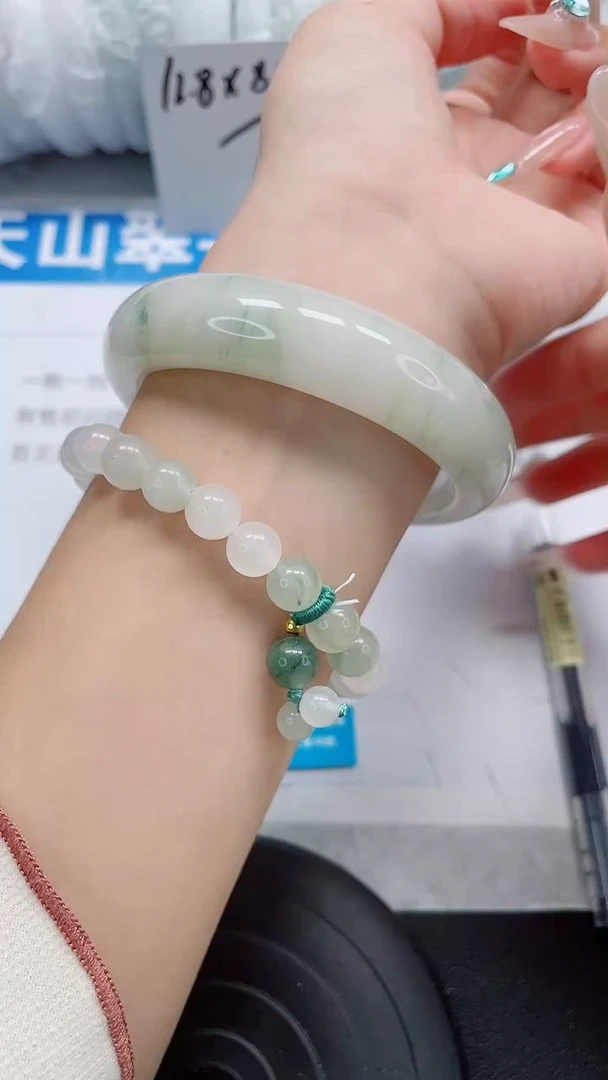 未镶嵌手镯石英质玉135-60/61